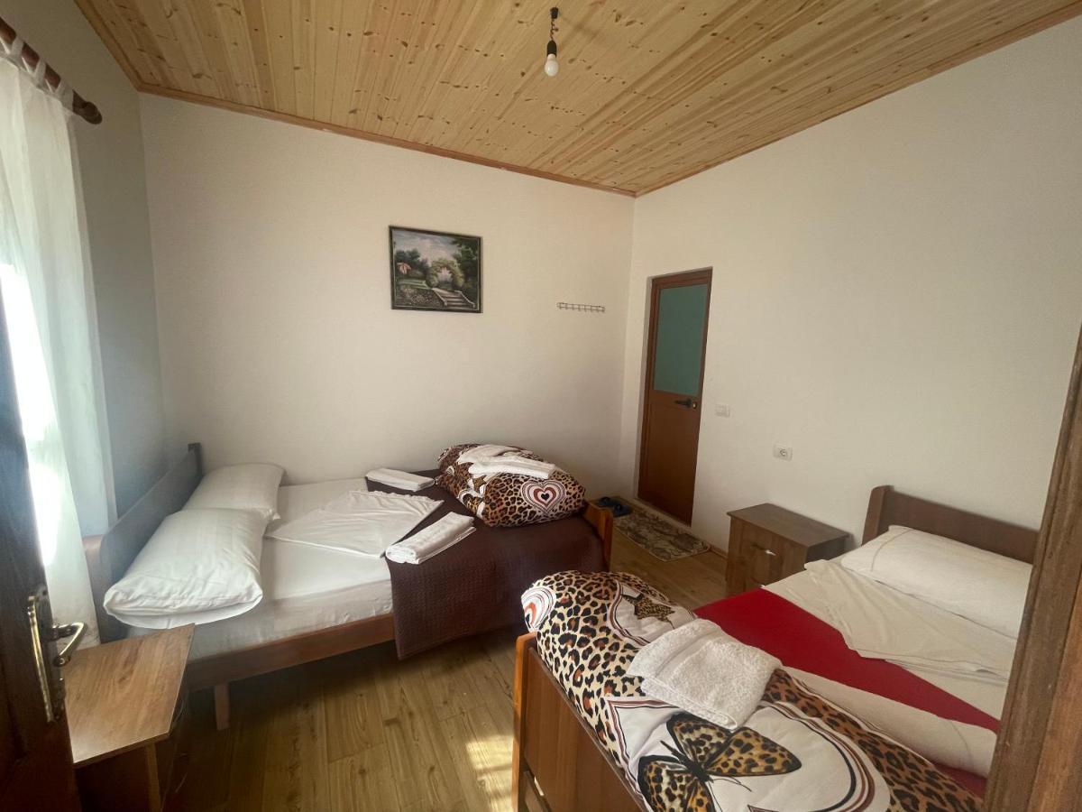 Guest House “ Center Theth “ Екстер'єр фото