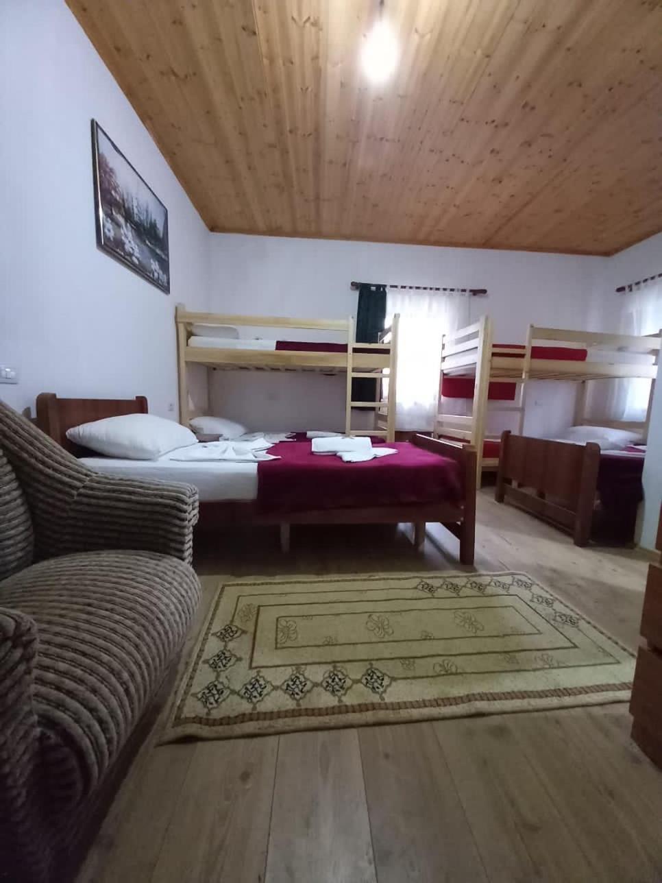 Guest House “ Center Theth “ Екстер'єр фото